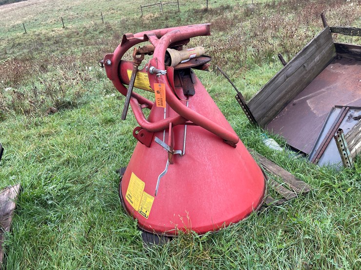 #8133-•-cosmo-500-fertilizer-spreader-image-1