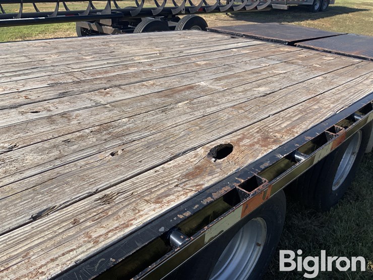 2013-titan-trailer-image-20