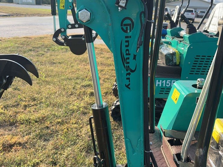 mini-excavator-h15r-image-13