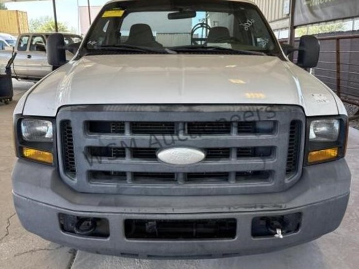 2006-ford-f350-image-3