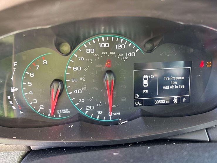 2017-chevrolet-trax-ls-suv-image-12