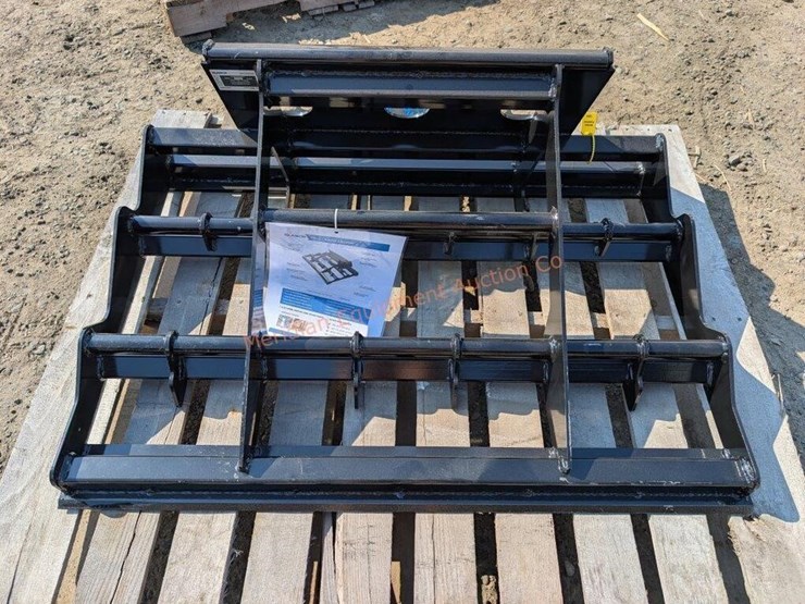 ir-mini-skid-steer-land-leveler-image-3