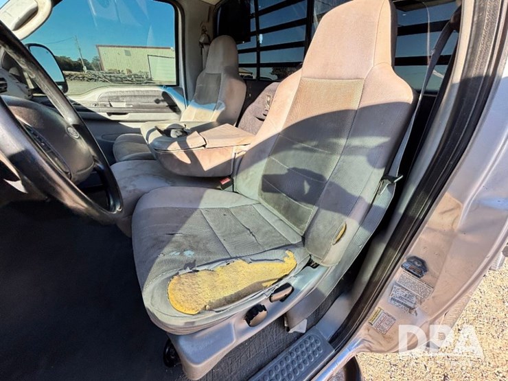 2006-ford-f350-xlt-image-63