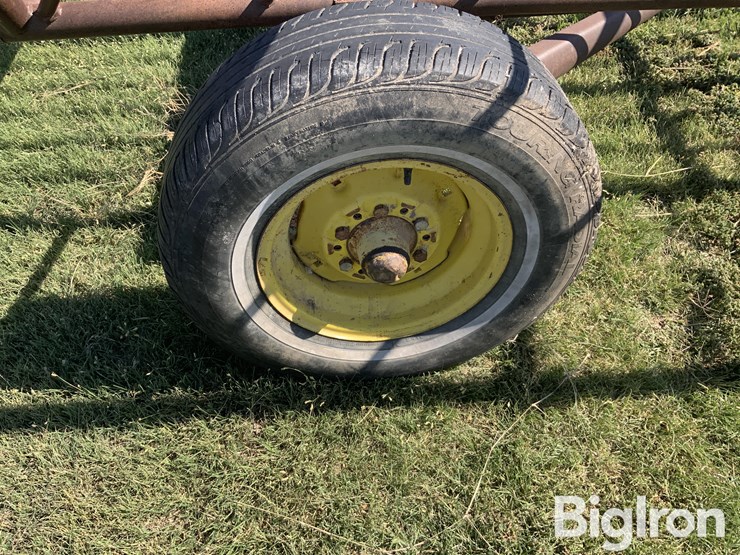 blattner-3-bale-hay-feeder-wagon-image-15