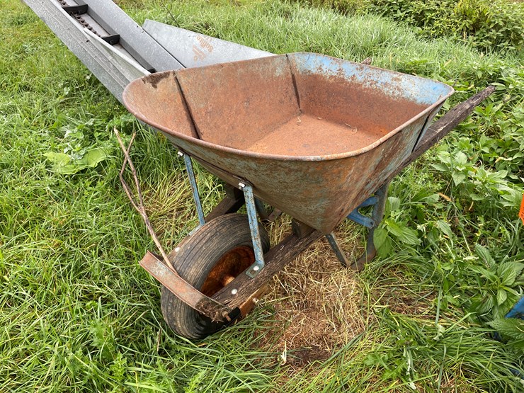 #8139-•-wheelbarrow-image-11