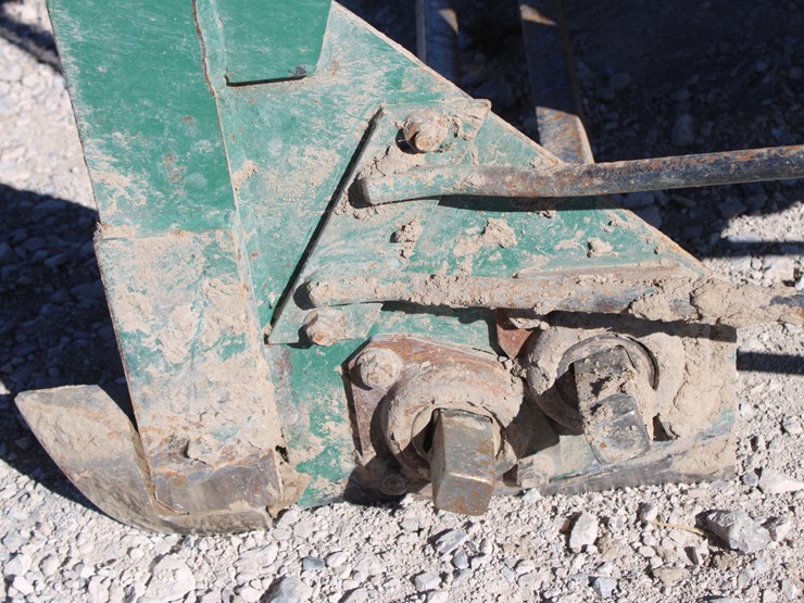 2003-john-deere-8000-image-25