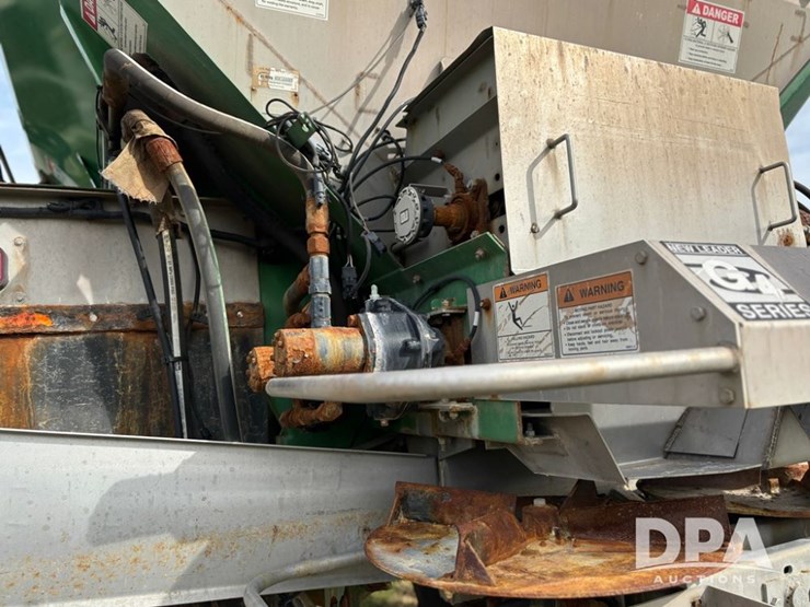 john-deere-f4365-image-67