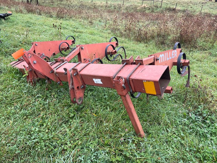 #8126-•-miller-cultivator-image-1