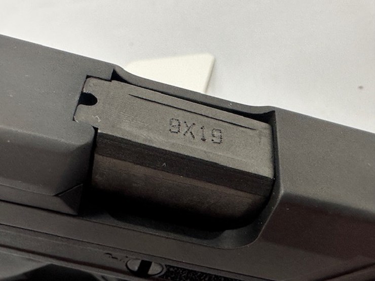 #2025-00065-•-taurus-gx4-pistol-image-22