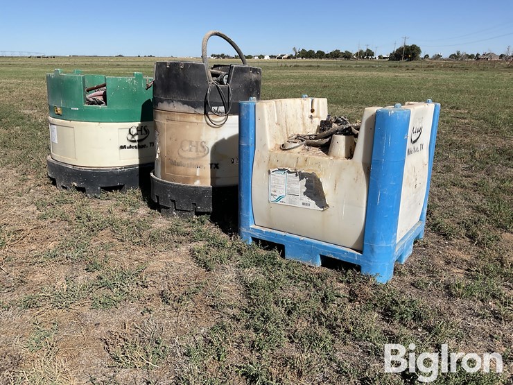 snyder-454l/120-gallon-liquid-fertilizer-poly-shuttles-image-1