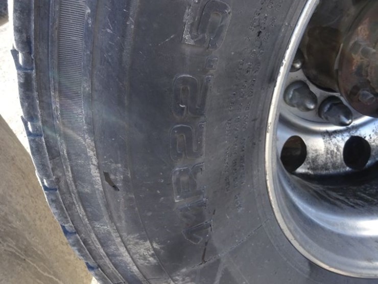 2016-freightliner-coronado-day-cab-glider-truck-(pz13983,-unit-716)-image-46