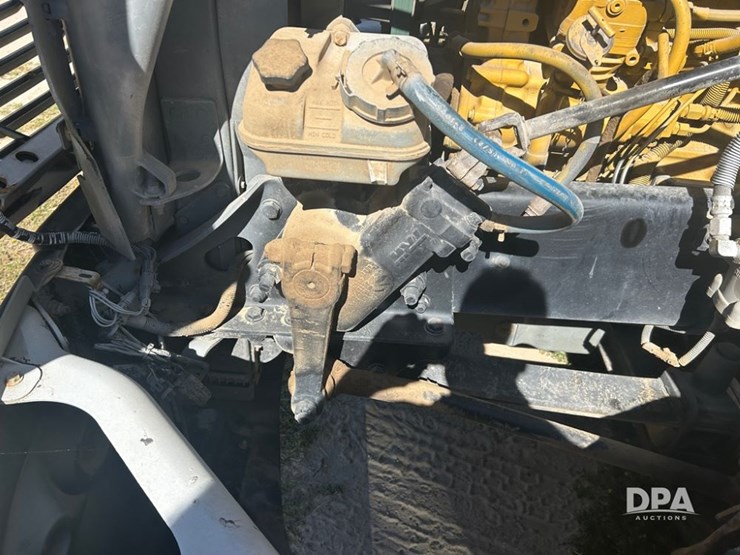 2006-freightliner-century-dry-truck-(cp1180-unit-16052)-image-26