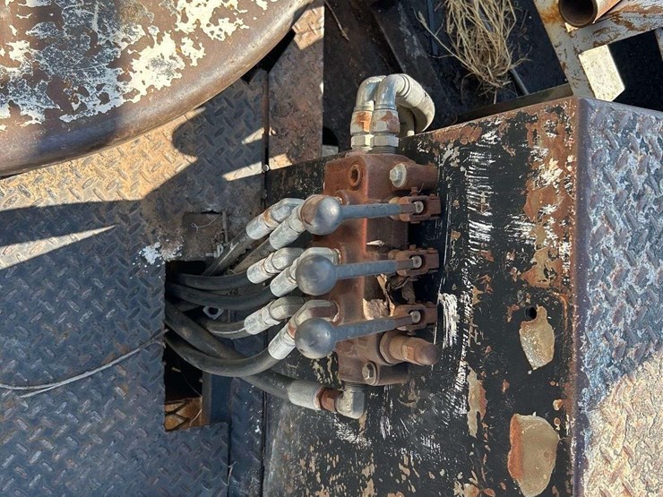 2005-international-durastar-4300-image-29