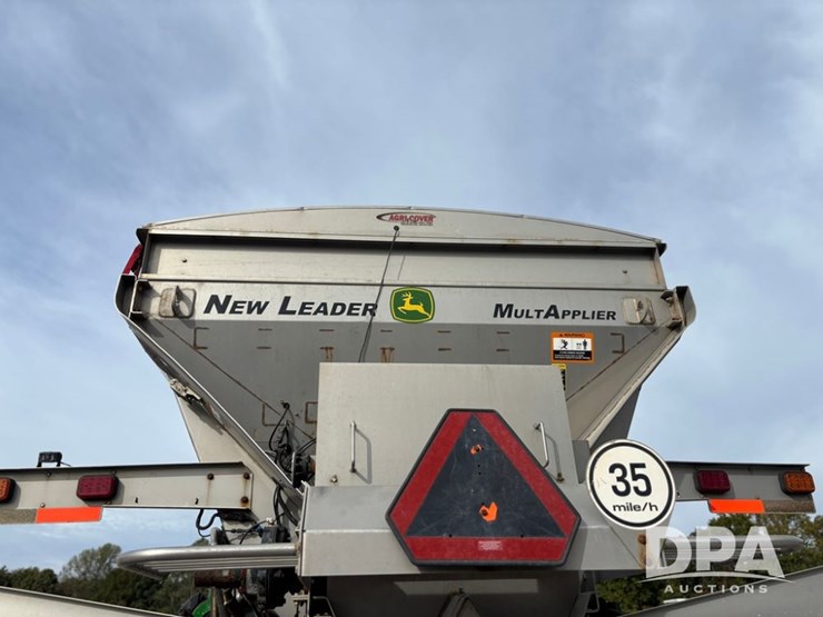 2019-john-deere-r4038-image-24