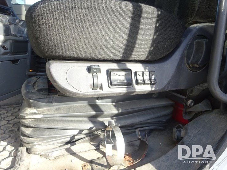 2018-freightliner-coronado-day-cab-glider-truck-(pz13996,-unit-773)-image-84