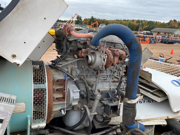 2010-unknown-trailer-image-7