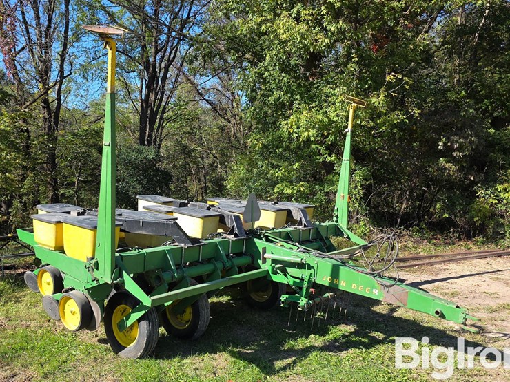 john-deere-7000-image-3