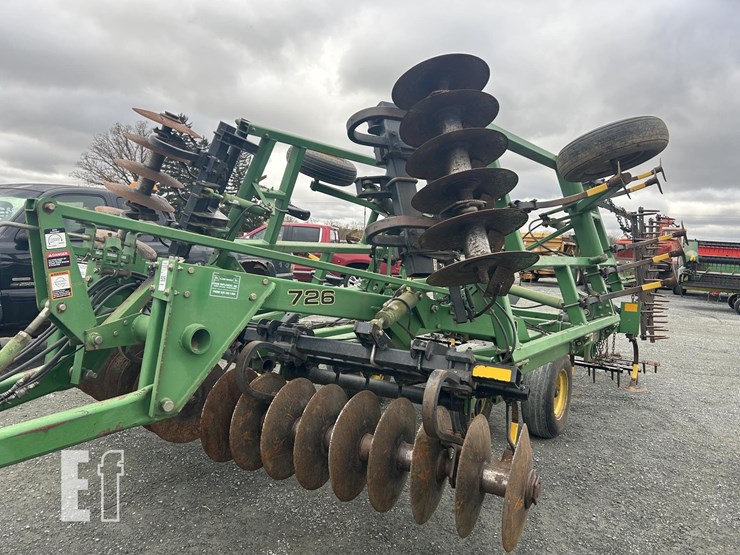 john-deere-726-image-3