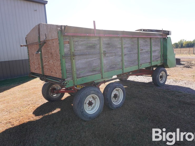 john-deere-125-image-5