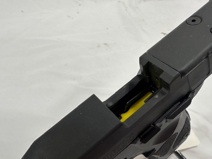 #2025-00037-•-taurus-g3c-pistol-image-41