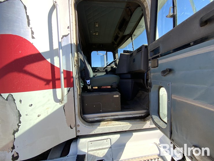 1997-international-9400-image-11