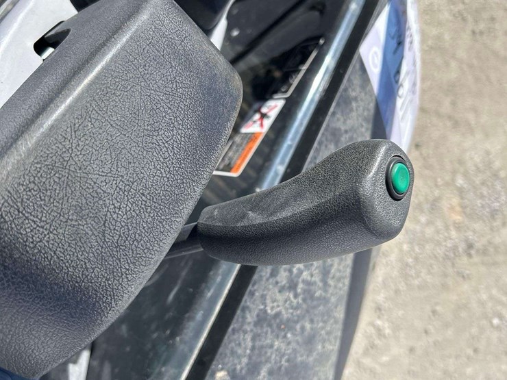 2023-kubota-u27-4-image-13