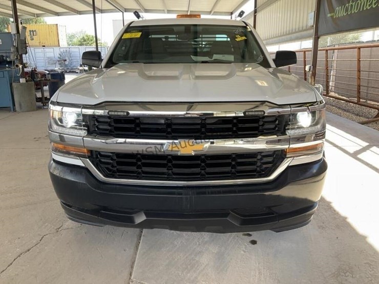 2016-chevrolet-silverado-1500-image-3