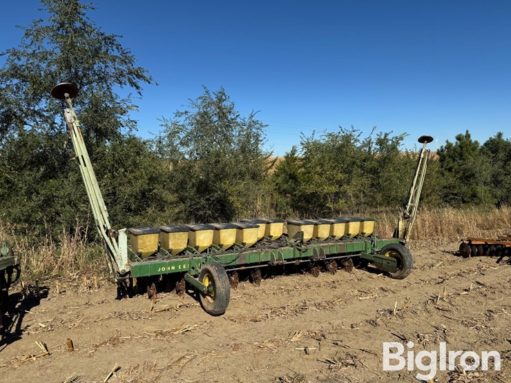 john-deere-7100-image-3