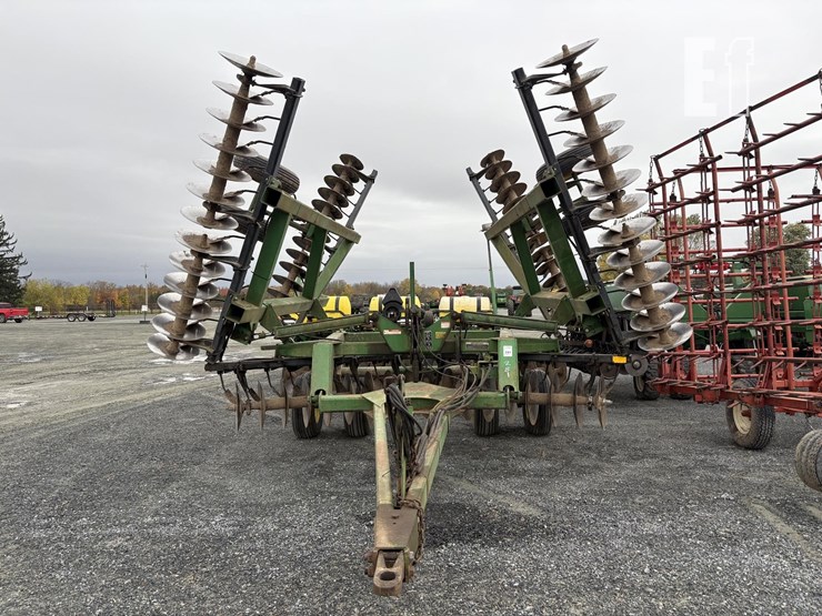 1992-john-deere-630-image-3