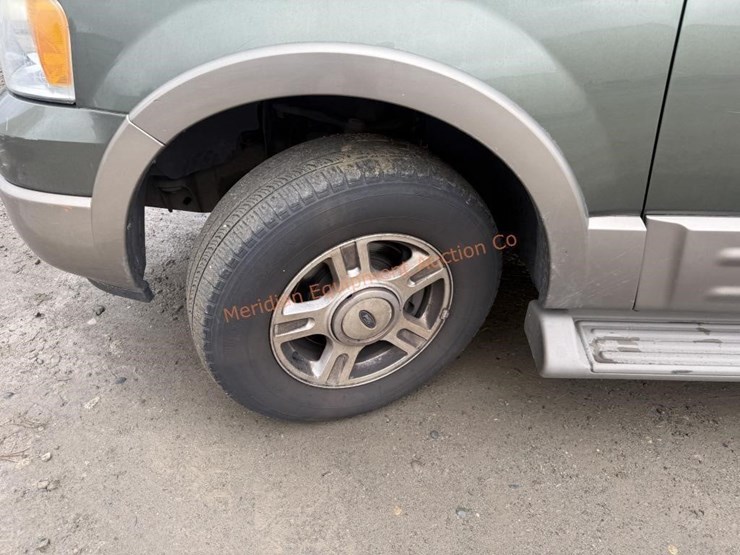 2003-ford-expedition-image-15