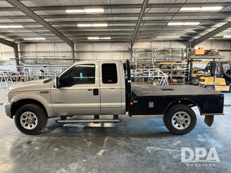 2006-ford-f350-xlt-image-13