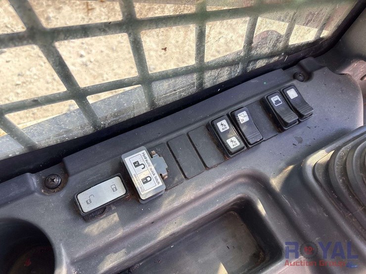 2016-takeuchi-tl10v2-image-19