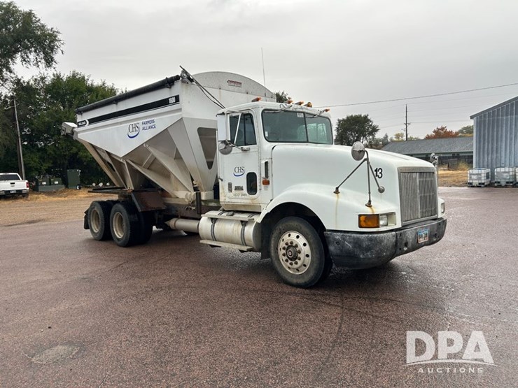 1992-international-9400-image-12