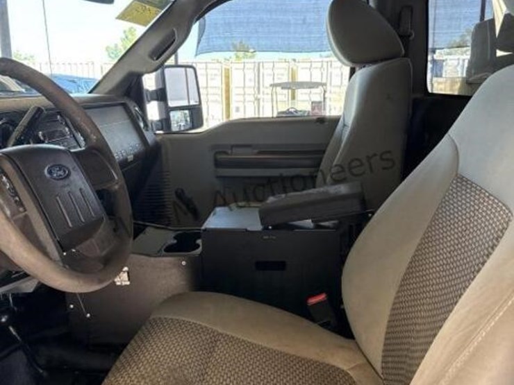 2016-ford-f350-image-22