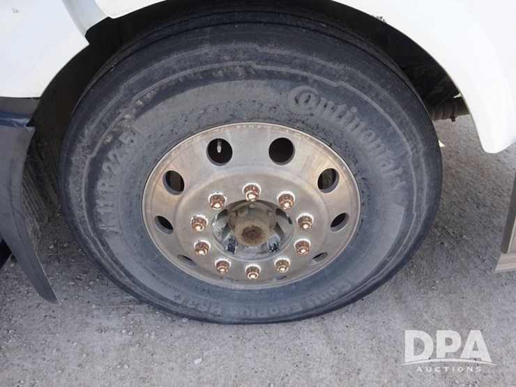 2007-volvo-vnl-day-cab-truck-(pz13987,-unit-110)-image-47