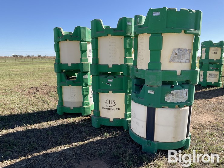monsanto-120-gallon-liquid-fertilizer-poly-shuttles-image-3