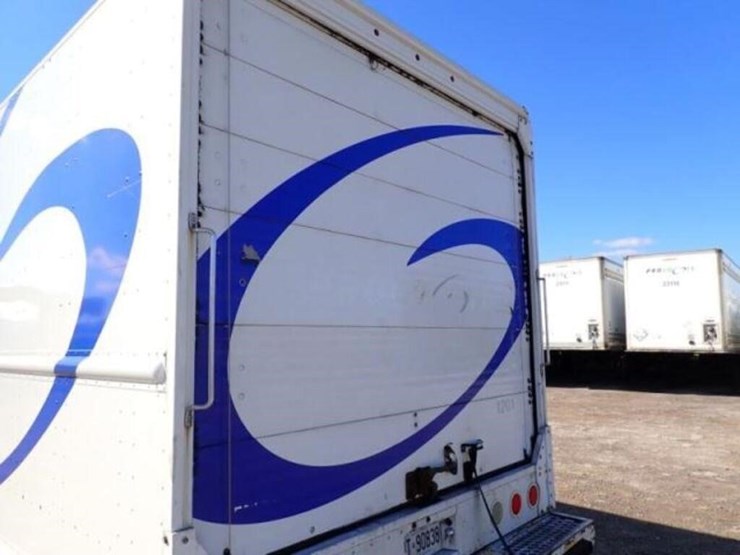 2012-freightliner-mt55-image-45