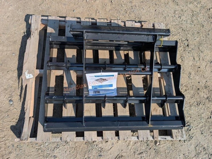 ir-mini-skid-steer-land-leveler-image-2