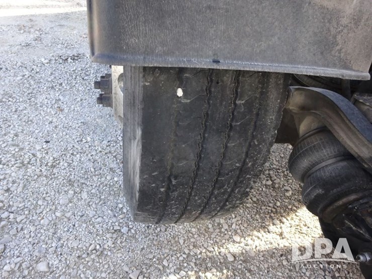 2016-freightliner-coronado-day-cab-glider-truck-(pz13982,-unit-720)-image-56