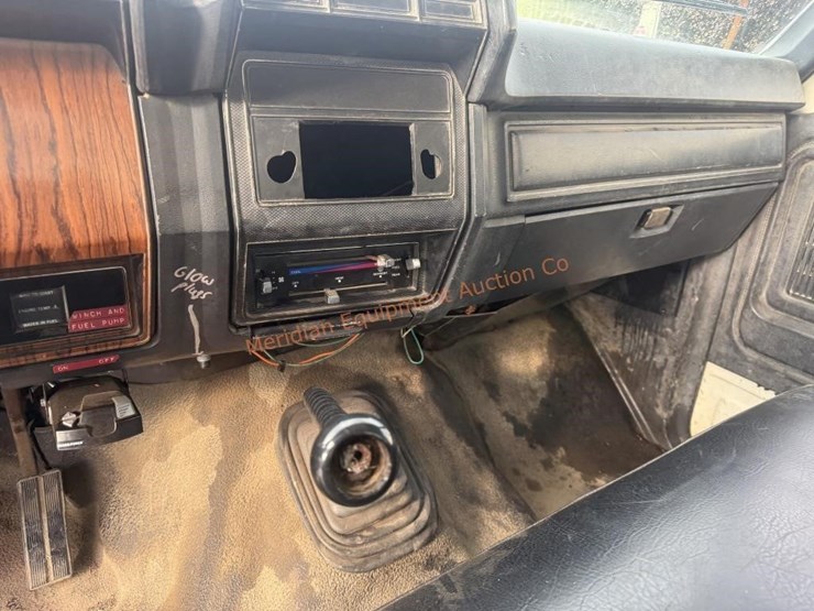 1983-ford-f350-image-30