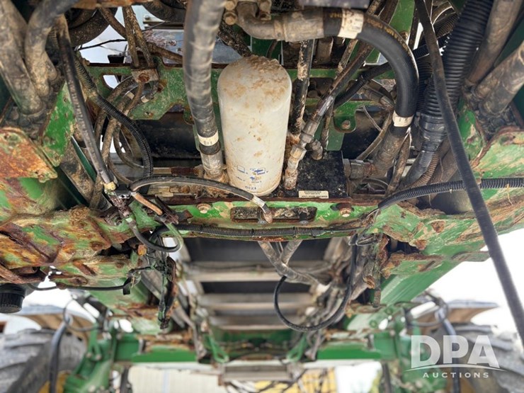 2019-john-deere-r4038-image-48