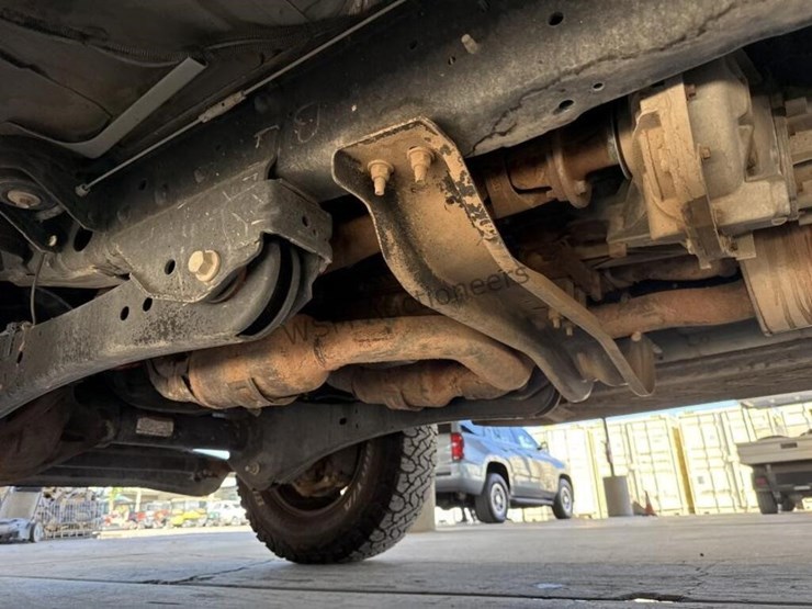 2016-ford-f350-image-24