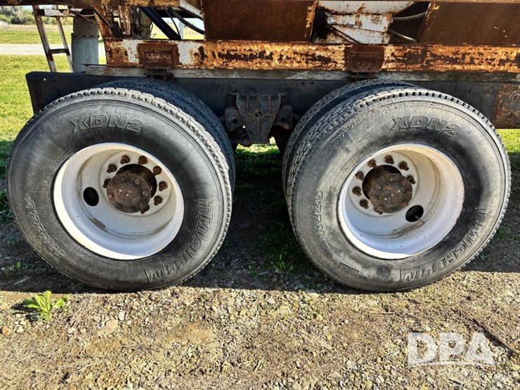 2007-kenworth-t800-image-42