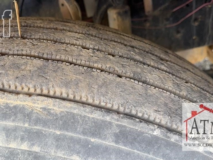 2000-mack-rd690s-image-12