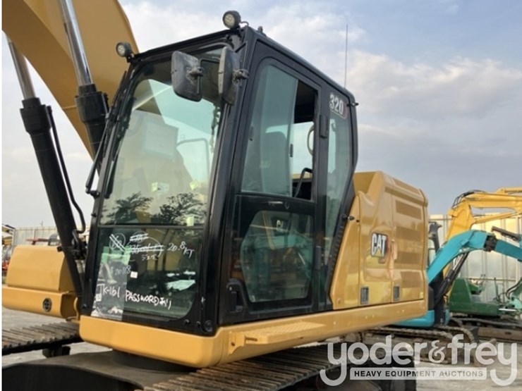 2019-caterpillar-320-image-5