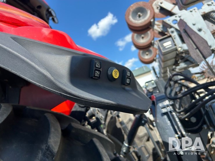 2024-case-ih-magnum-340-image-7