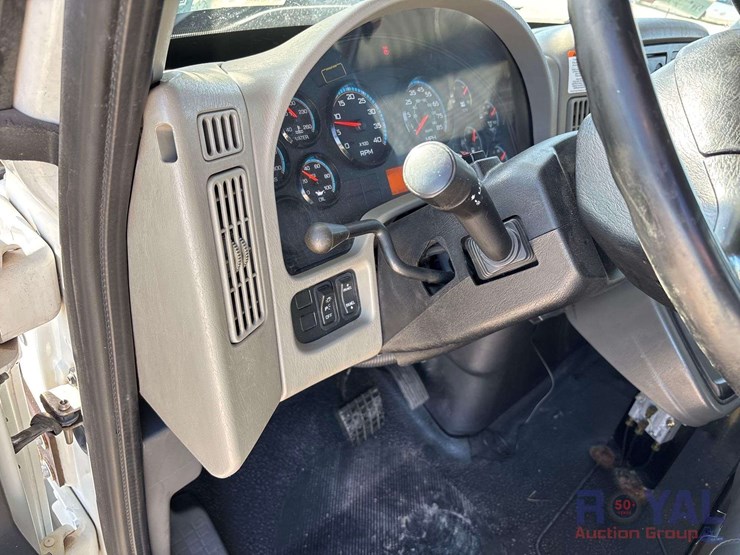 2013-international-workstar-7400-image-53