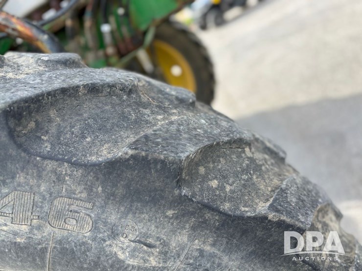 2019-john-deere-r4038-image-97