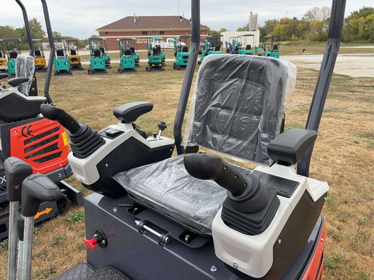 mini-excavator-mx15rx-image-18