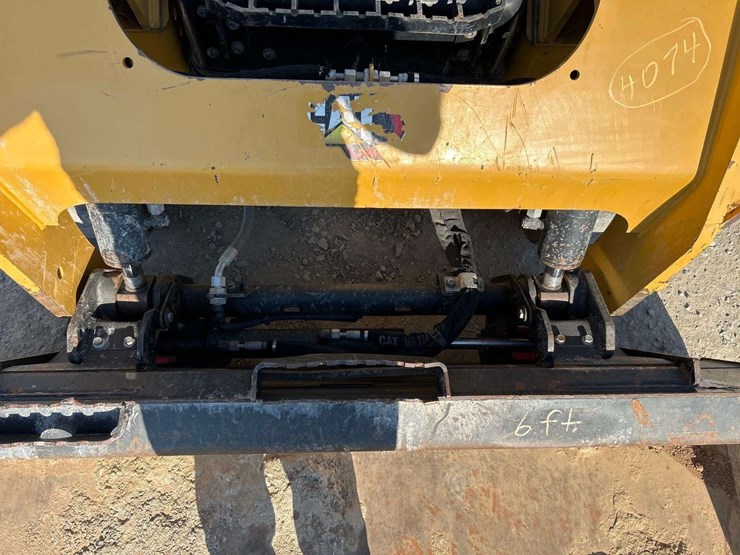 2020-caterpillar-259d3-image-19